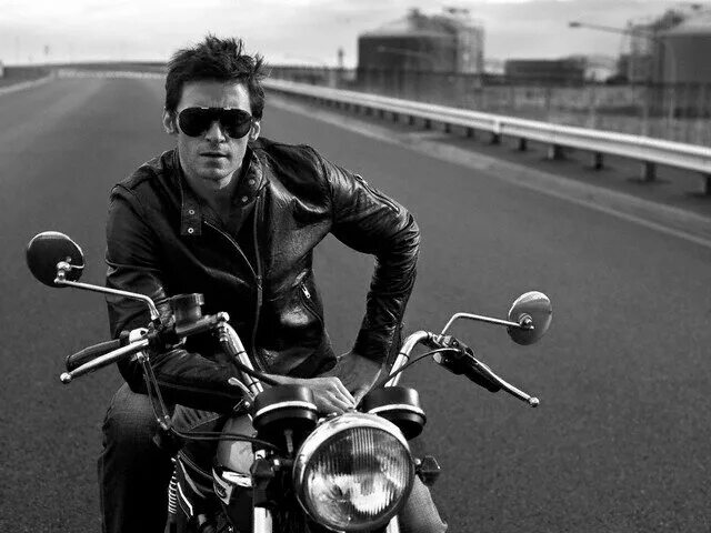 Moto Guzzi Motorcycle photography, Moto guzzi, Bike photography