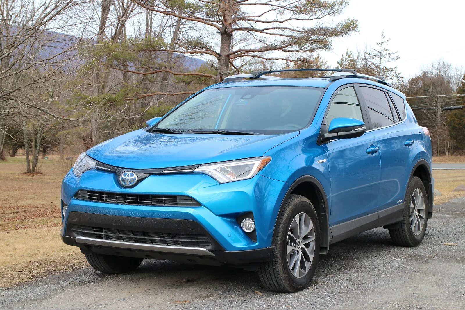 Rav4 гибрид. Toyota rav 2019. Toyota rav4 hybrid. Toyota rav4 e гибрид. Тойота рав 4 новый гибрид.