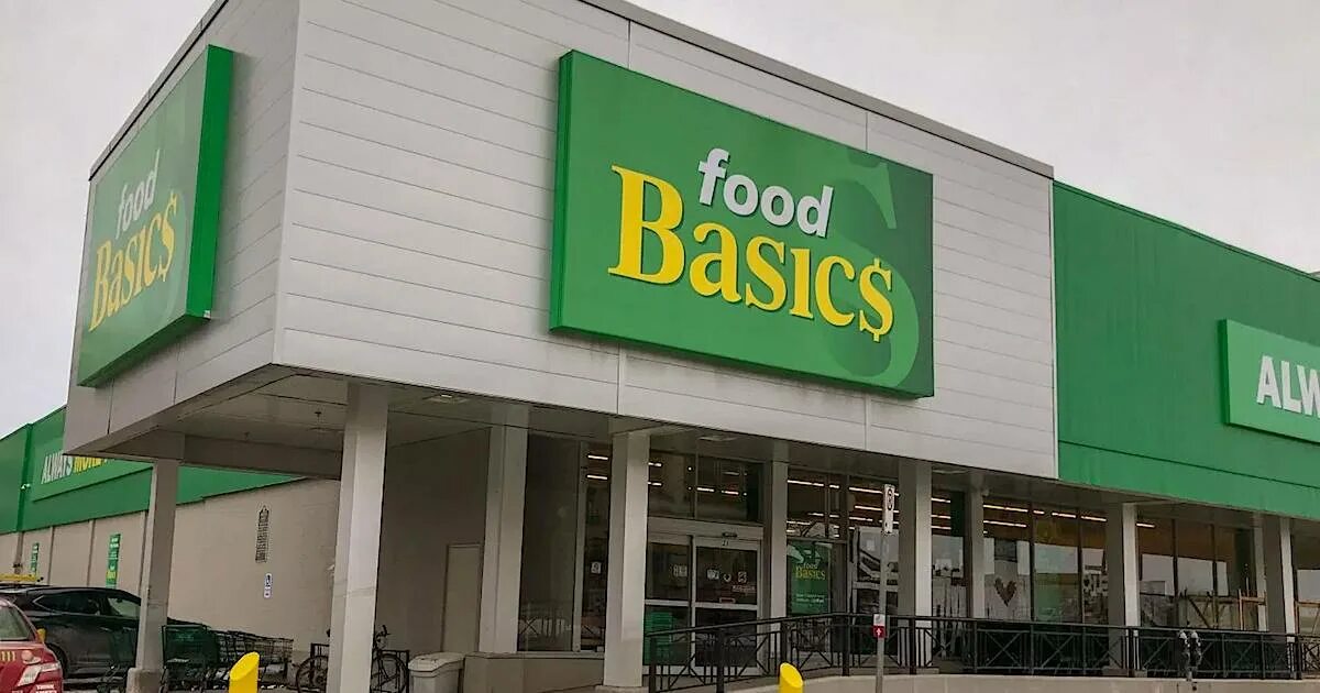 Продуктовый магазин в канаде. Canada shop. Canadian tire. Canadian tire bank. Канада магазин.