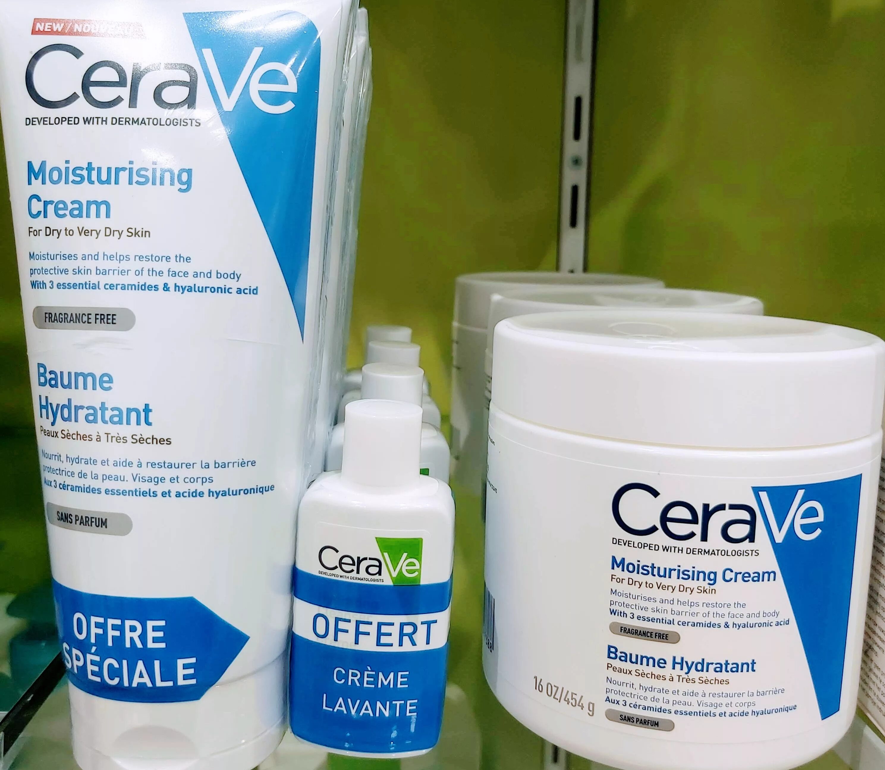 CERAVE сыворотка. CERAVE ретинол. Цераве или Кераве. CERAVE крем от прыщей. Cerave оригинал купить