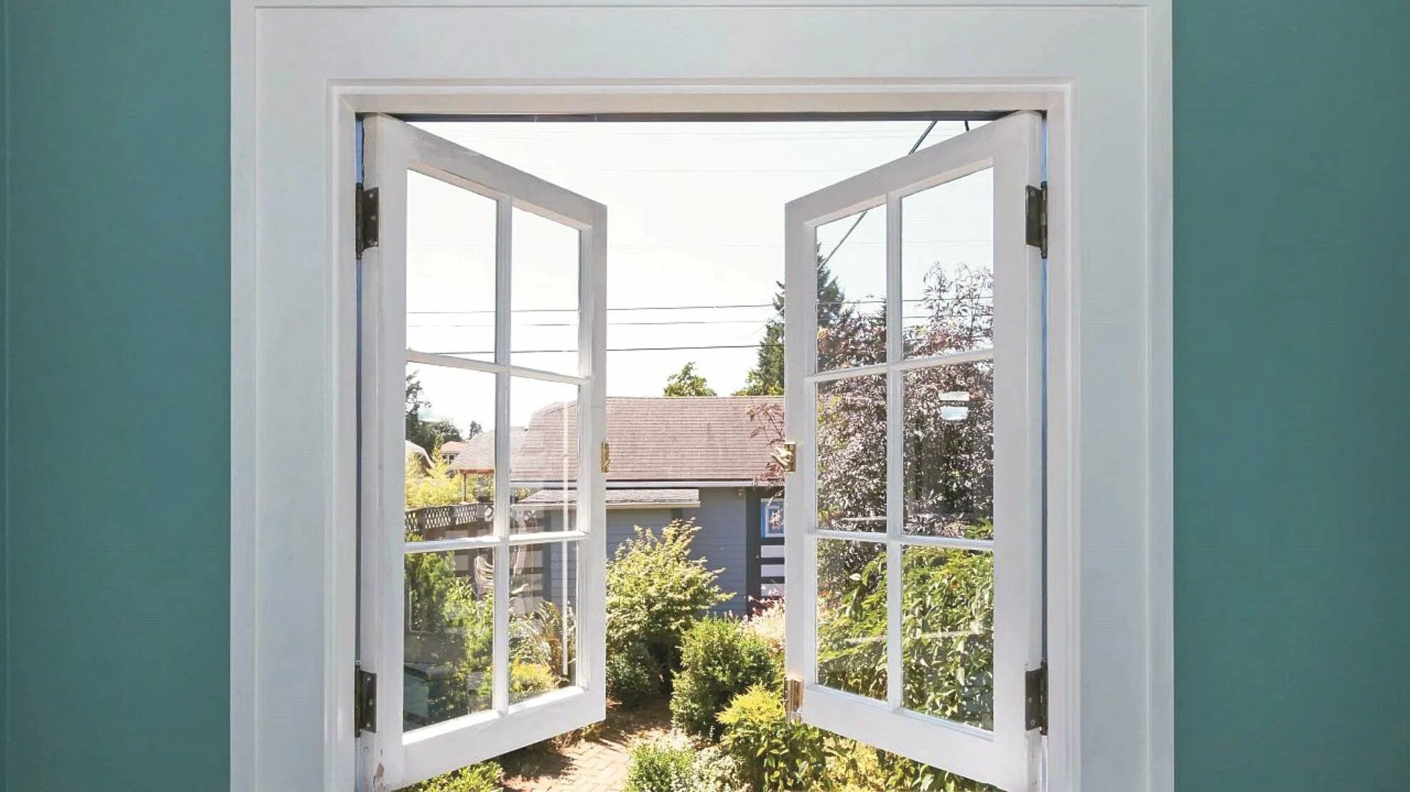Окна где должны быть. Окно прямо. white wooden opened window. окна пвх открыты все створки фото. open window.