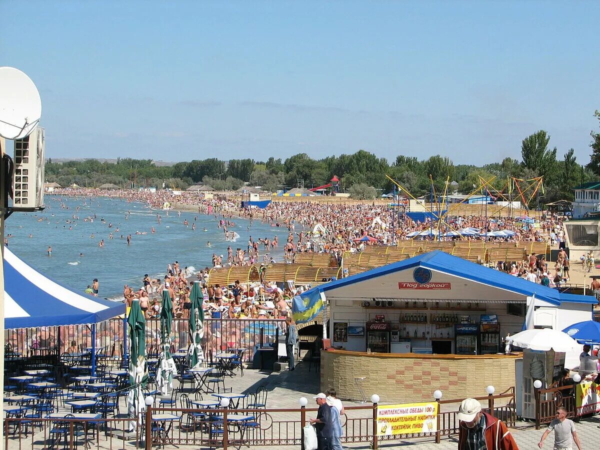 Сильви анапа. Центральный городской пляж Анапа. Адмиральский пляж Анапа. Пляж ДИЛУЧ Анапа. Пляж Акватория Анапа.