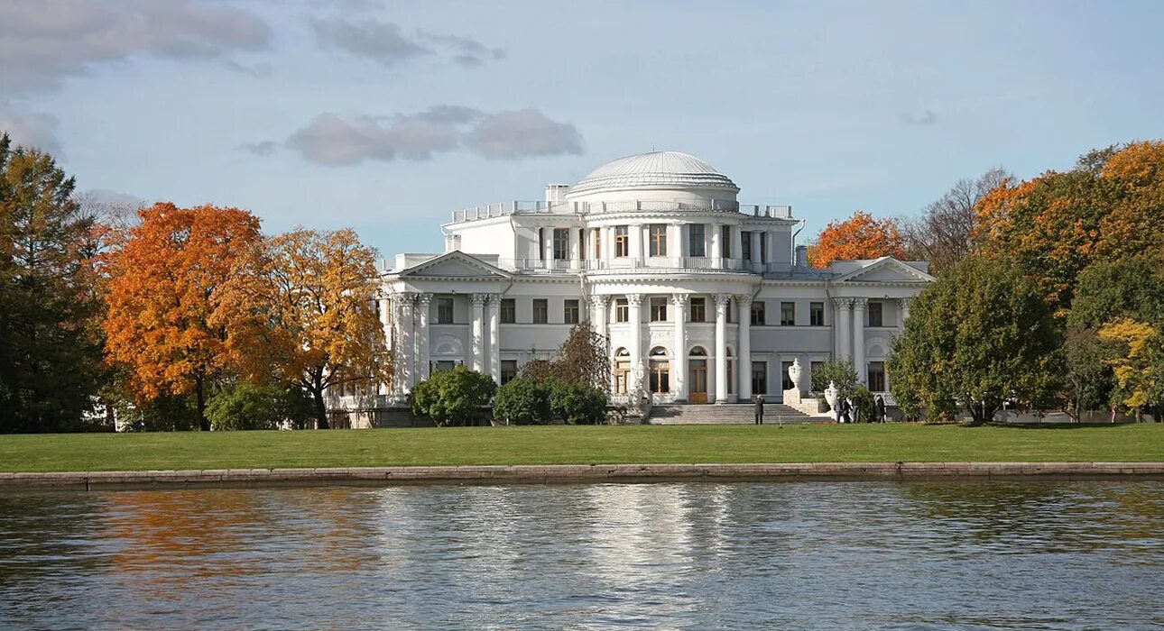 Елагиноостровский дворец питер. Елагинский дворец. Елагин дворец в санкт-петербурге. Елагин дворец. Елагиноостровский дворец-музей.