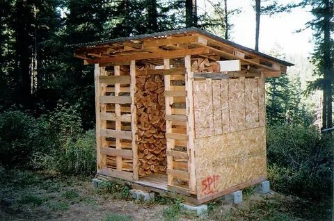 Дровник из паллет