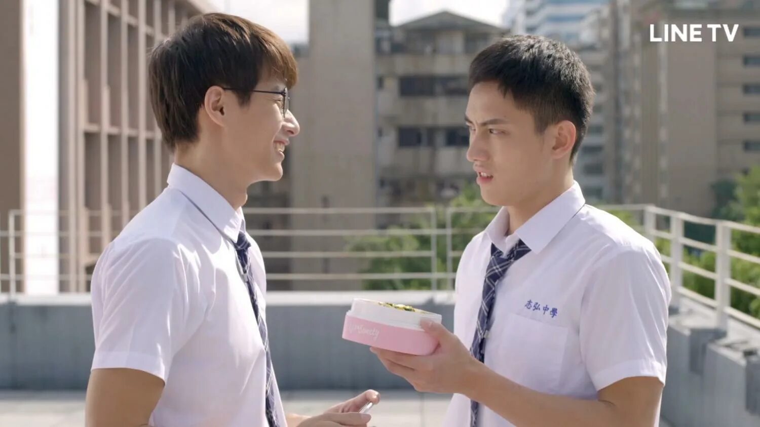 его история пересекая черту дорама. его история была знакома. его история 2 пересекая черту дорама. дорама его история 3 ловушка джейк. его история 3 сделай наши дни важными.