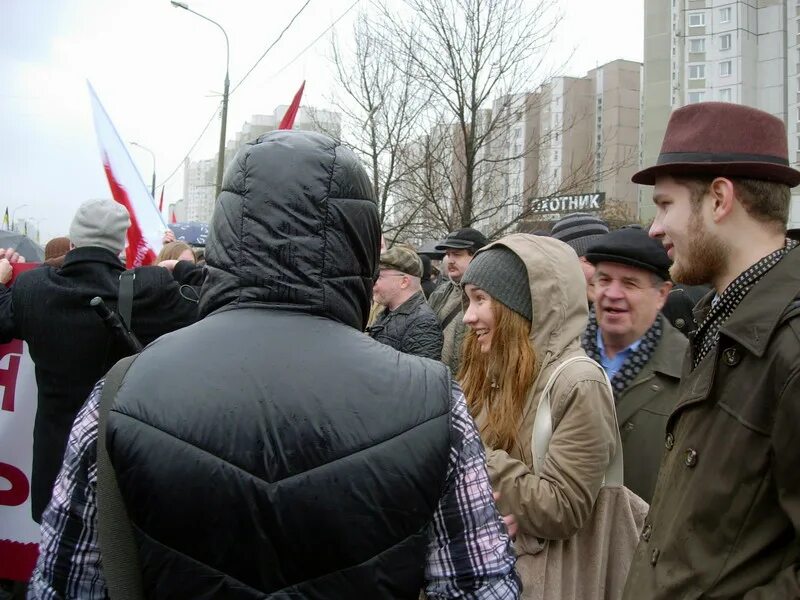 Митинг слушать