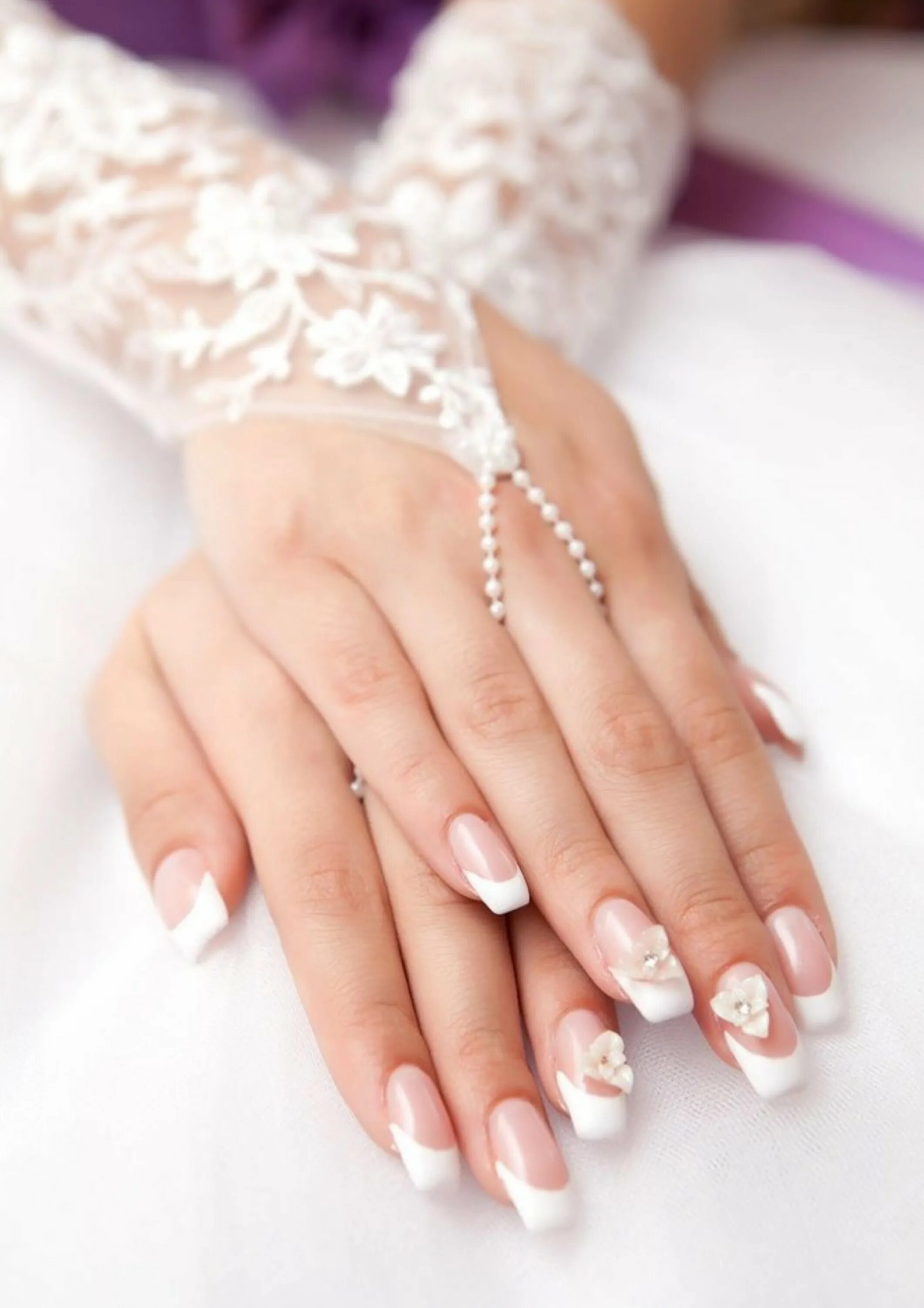Какой маникюр на свадьбу. Какой маникюр на свадьбу. Красивый свадебный маникюр. Какой маникюр на свадьбу. Свадебный маникюр для невесты.