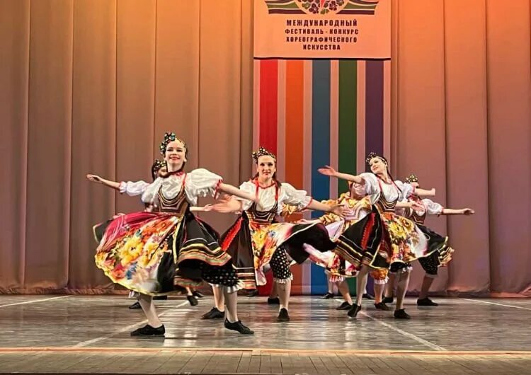 Калинка хаус клуб ростов. Калинка ростов. Магазин калинка. Калинка ростов. Block house клуб краснодар.