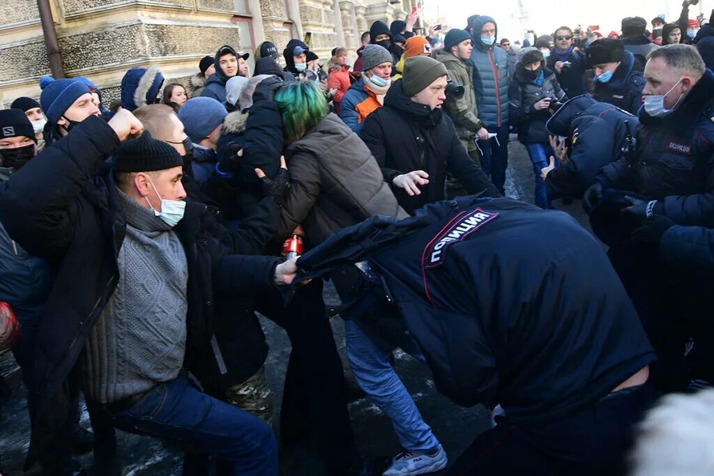 Митинг навального 24. Протесты в России 23 января 2021. Митинги за Навального 23 января 2021. Митинг Навального в Москве. Протесты в России 2021 Навальный.