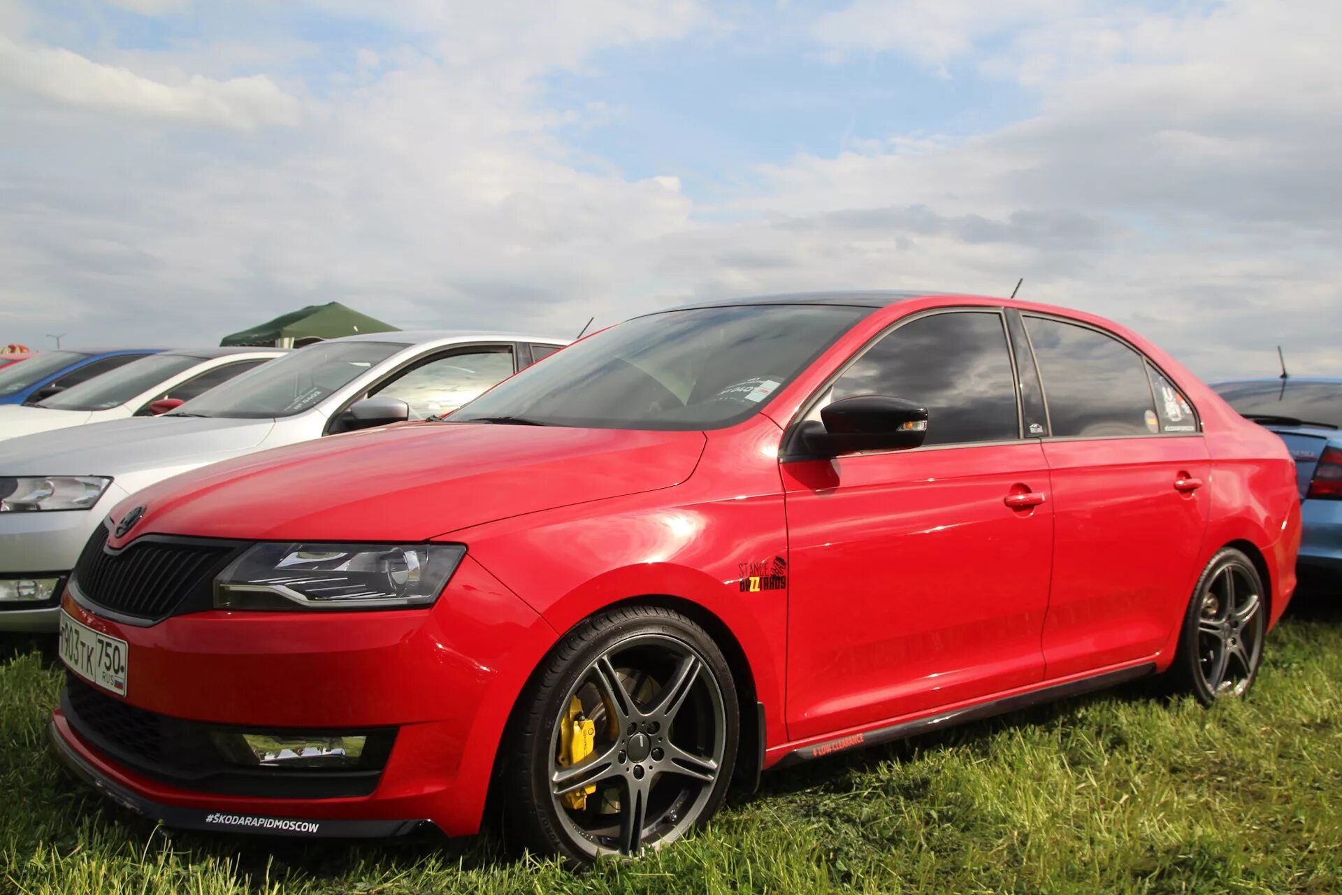 Rapid тюнинг. Обвес на шкода рапид 2019. skoda rapid tuning. тюнингованная шкода рапид. skoda rapid 2014 tuning.