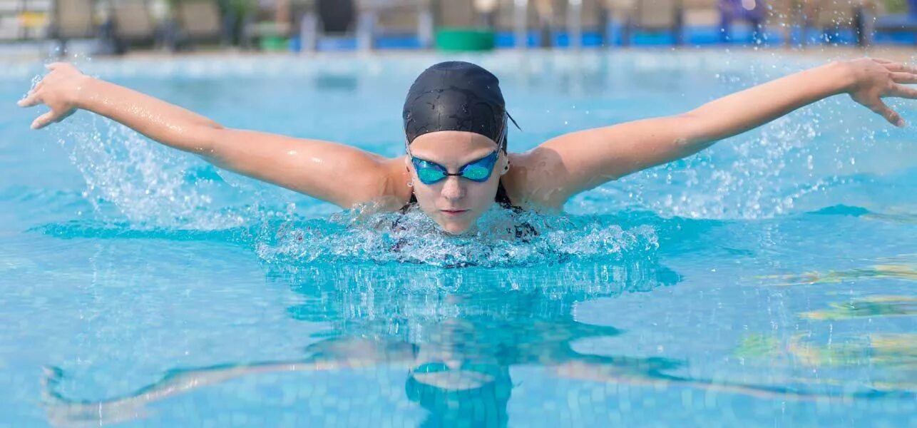 Баттерфляй девушка. Плавание баттерфляй пловец. Баттерфляй девушка. Баттерфляй плавание. Плавание брасс баттерфляй девушка.