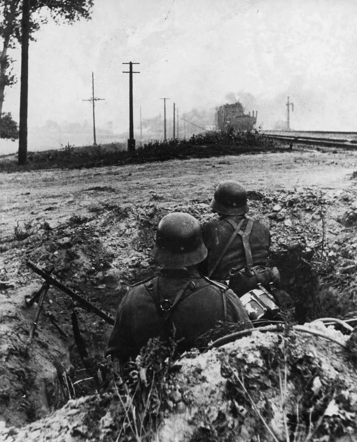 Хроника немецкая 1941 1945. Хроника немецкая 1941 1945. Хроника немецкая 1941 1945. Вермахт вов снайпер. Гольдап восточная пруссия.