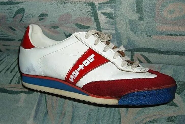 Вспоминая. модные шмотки 90-х * НОВОСТИ В ФОТОГРАФИЯХ Sneakers nike, Air jordan 
