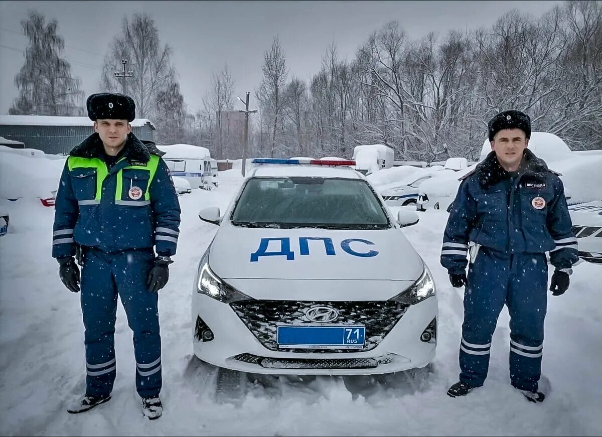 Тульское гибдд сайт. Сотрудники ГИБДД Тула 2022. Инспектор ДПС. Сотрудник ДПС. ДПС Тула.