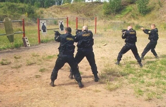 Подготовка омона. ОМОН тренируется. ОМОН стрельбы. Омоновцы тренировка.