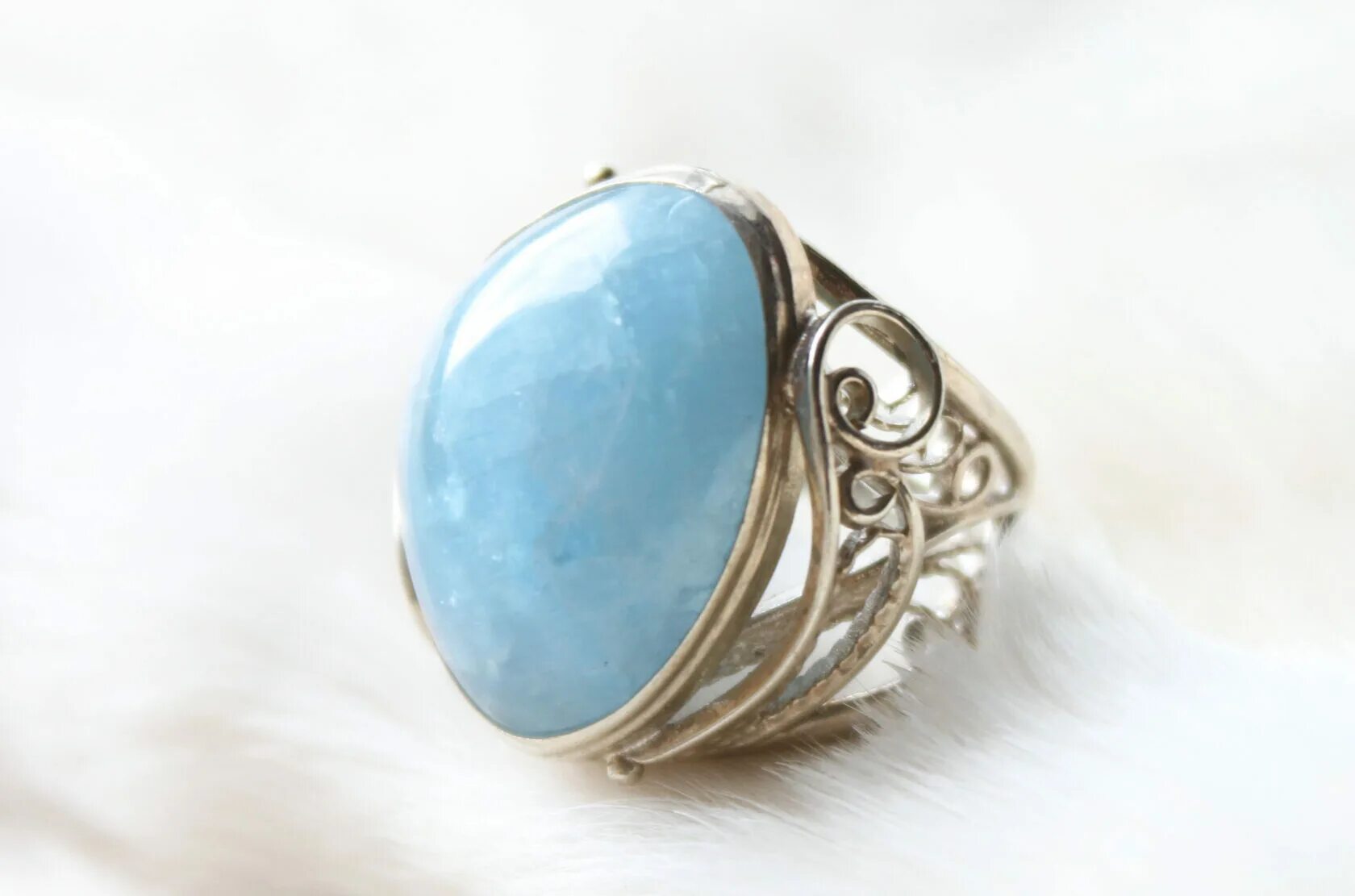 Aquamarine булавка серебро 925. Комплект с аквамарином 869-nk. Aquamarine jewelry. Ювелирные украшения с аквамарином. Золотое кольцо aquamarine 54717.