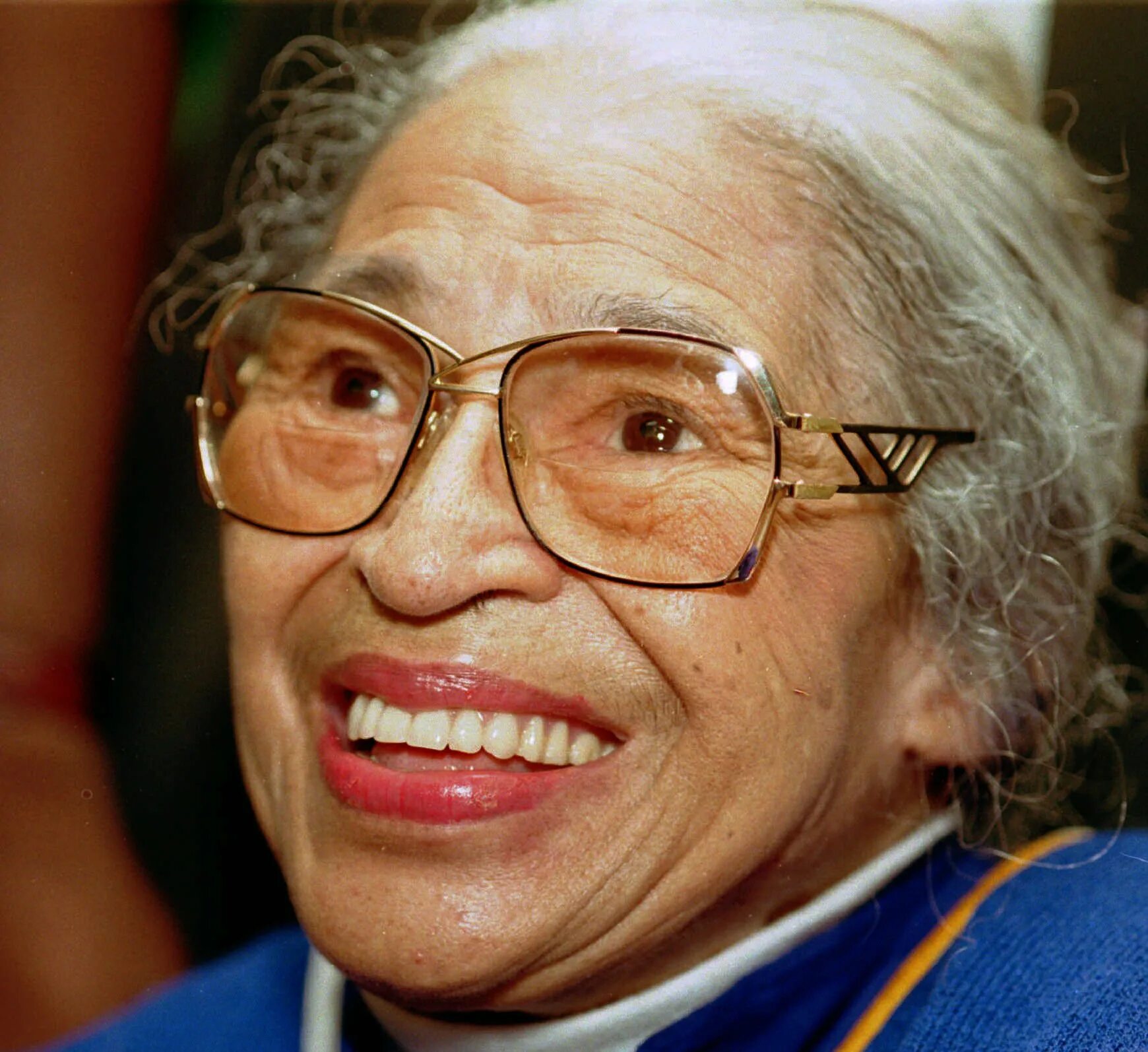 Rosa writes. Rosa lee parks.