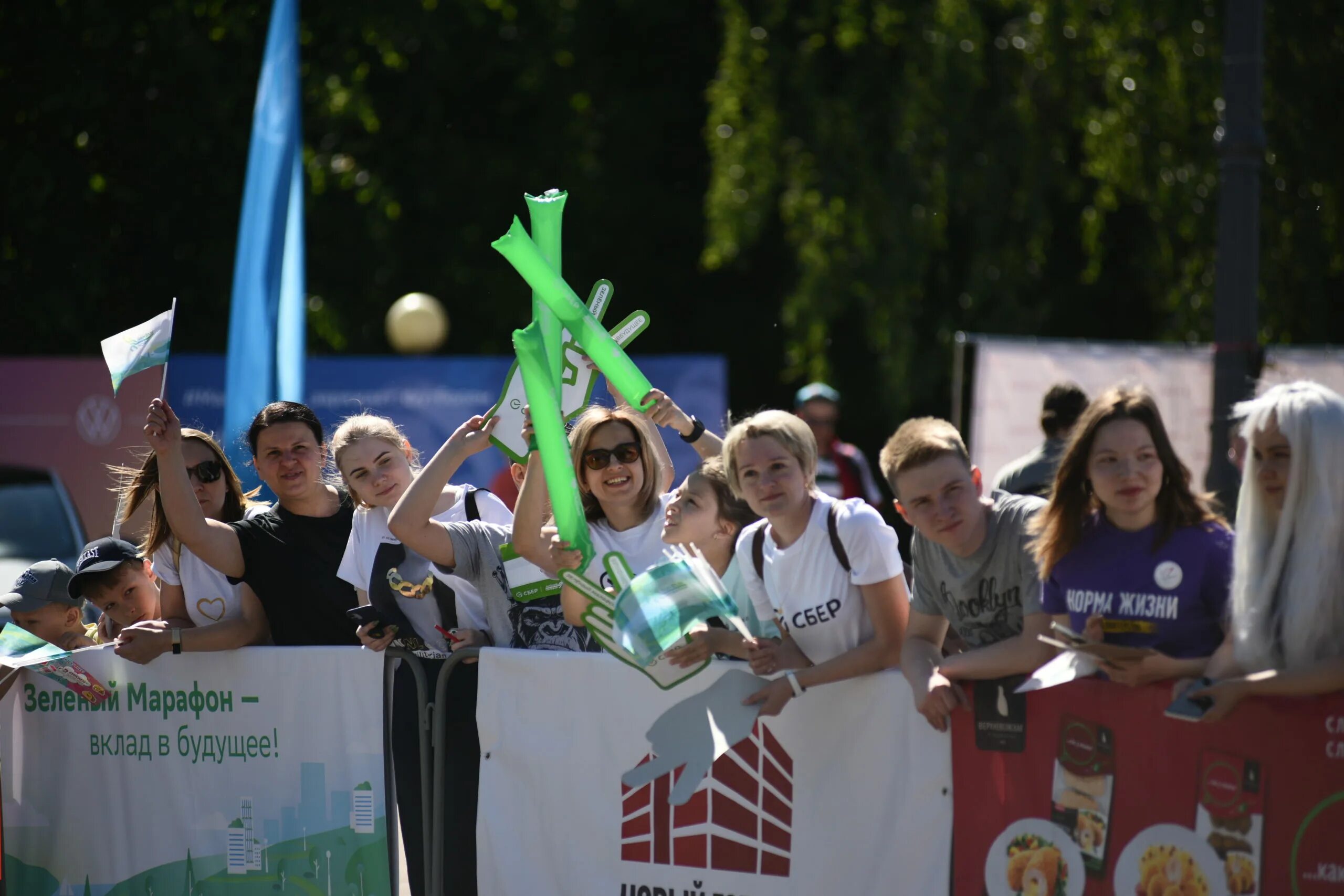 Зеленый марафон сбербанк 2023 тверь. Волонтеры могут все. Зеленый марафон тверь. Зеленые тверь. Зеленый марафон г.