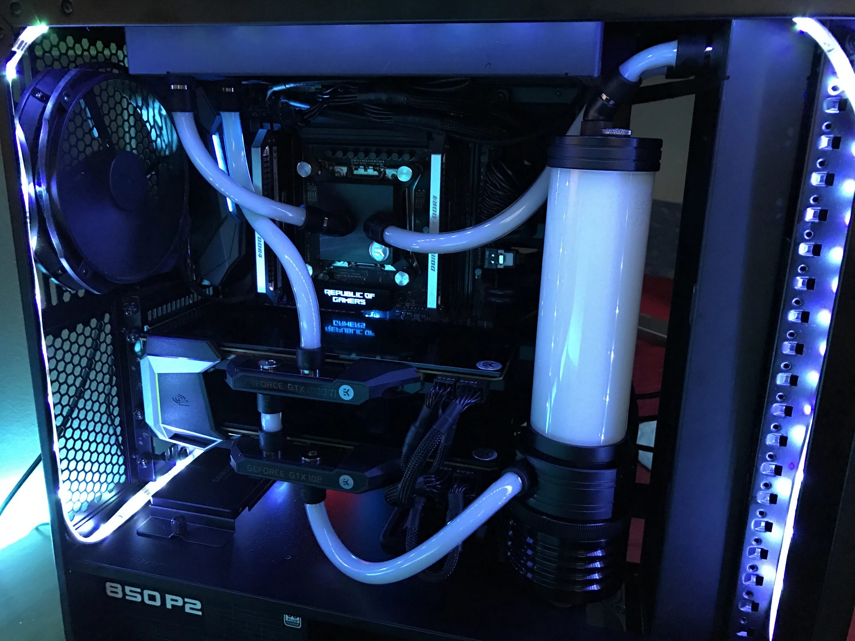 Gigabyte waterforce x360. Aorus waterforce x 360. Водянка gigabyte. Aorus liquid cooler 360. Gigabyte aorus liquid cooler 360.