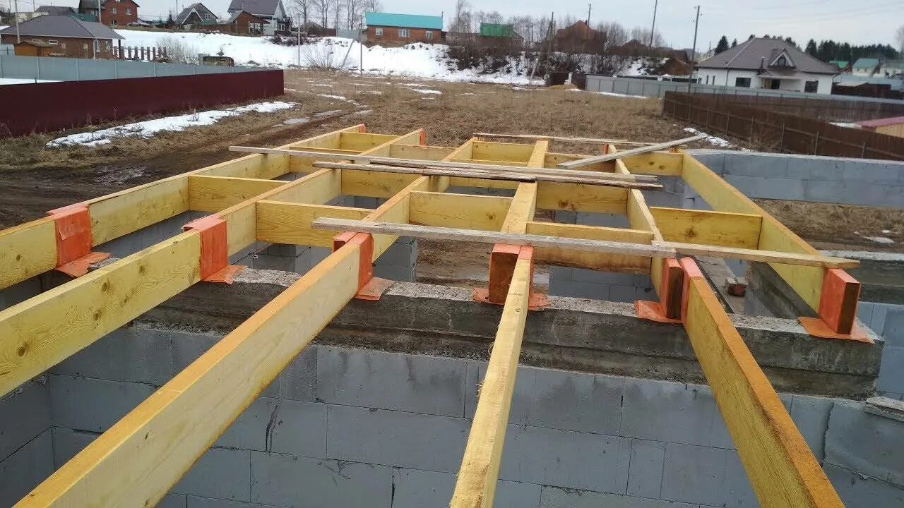 Деревянное балочное перекрытие. 260. Межэтажное перекрытие по деревянным балкам. Балки перекрытия 50х150. I-балки межэтажного перекрытия.