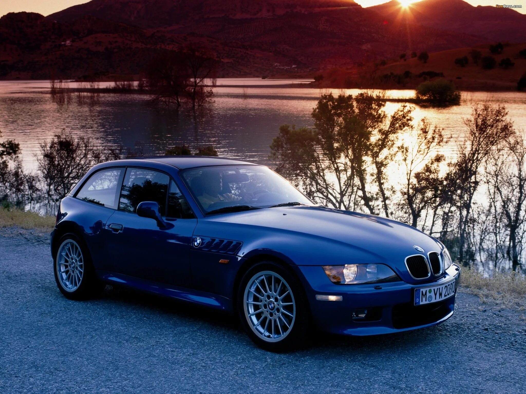 Z3m. BMW z3 Coupe 2.8. BMW z3 2000. Z3 BMW 1998. БМВ z3 купе.