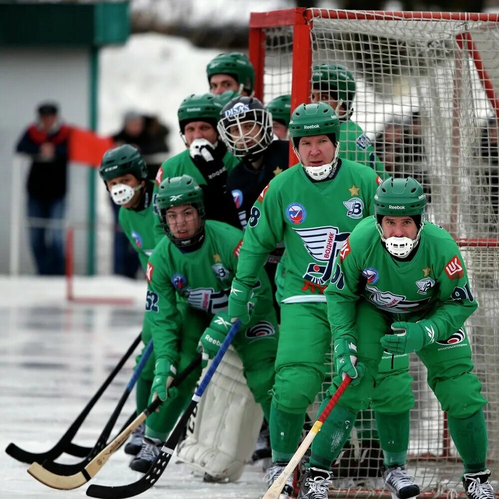 хоккей с мячом водник енисей.