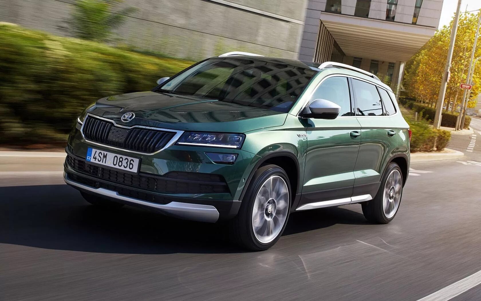 Skoda новая купить. Кроссовер Skoda Karoq. Шкода кроссовер 2020. Шкода Карок 2019. Skoda Karoq Scout 2019.