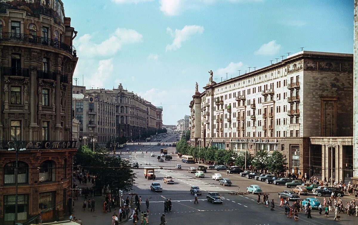 День улица горького. Тверская улица 1950-е. тверская улица в 1960. тверская улица москва 1950 года. тверская улица москва ссср.