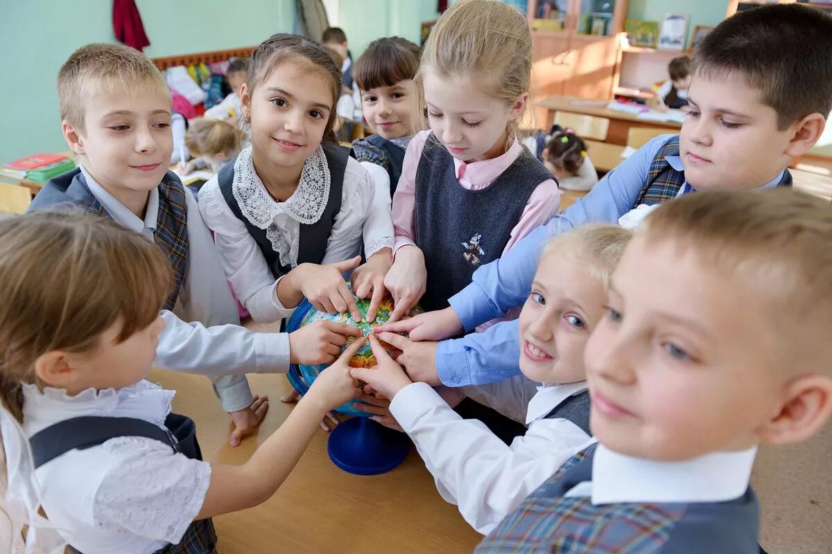 Занятия детей в начальной школе