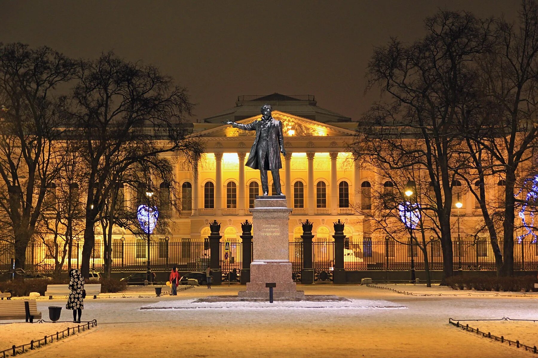 площадь искусств спб михайловский театр. михайловский театр, санкт-петербург, площадь искусств. памятник пушкину у михайловского дворца. михайловский театр санкт-петербург. площадь искусств 1 санкт петербург.