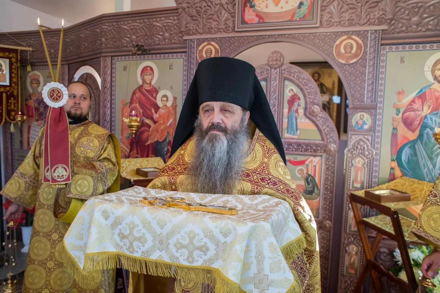 Храм ильи пророка в обыденском переулке расписание богослужений. Храм св. Сайт храма илии. Сайт храма илии. Сайт храма илии.