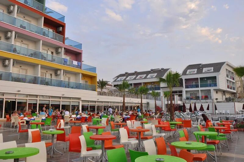 Colour side. Отель side win hotel spa 4. Турция сиде блю парадиз. Блю парадиз сиде отель. Турция отель колор сиде 4.