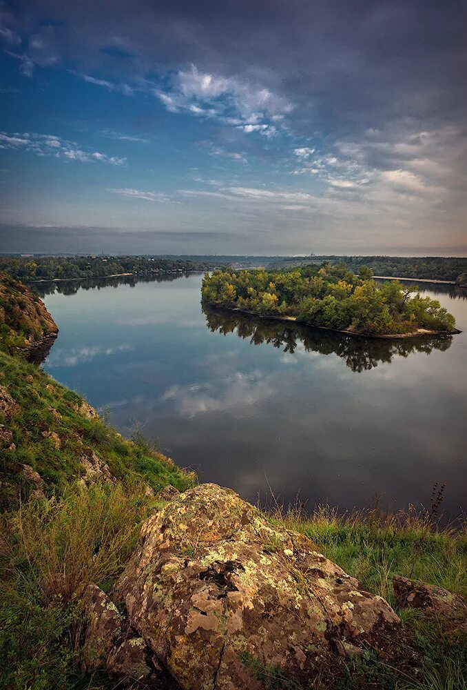 Река укр. Хортица остров на Днепре. Днепр река Хортица. Река Днепр в Белоруссии. Запорожье река Днепр.