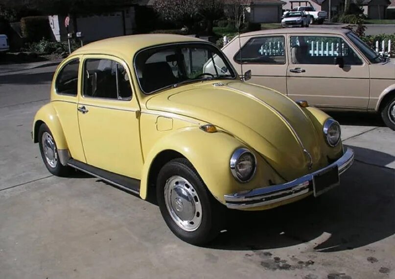 Volkswagen classic. Фольксваген 1968. Фольксваген Beetle 1968г. Фольксваген Жук четырехдверный. Фольксваген Жук 1968 полиция.