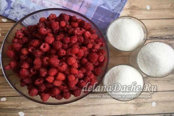 Малина с сахаром в морозилке рецепт. Малина с сахаром на зиму без варки. Контейнеры для заморозки малины. Малина с сахаром в морозилке рецепт. Малина с сахаром в морозилке рецепт.