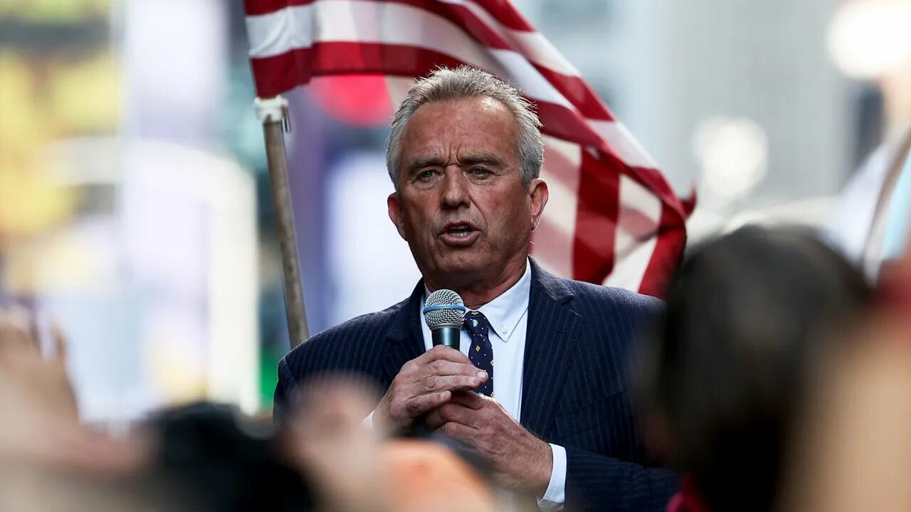 Кеннеди младший 2025. Robert kennedy jr 2025.