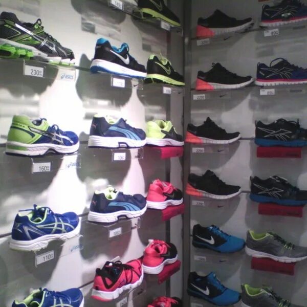 21. магазин реал луганск. спорт магазин в гудермесе. спортивный магазин проспект. магазины на проспекте славы спб.