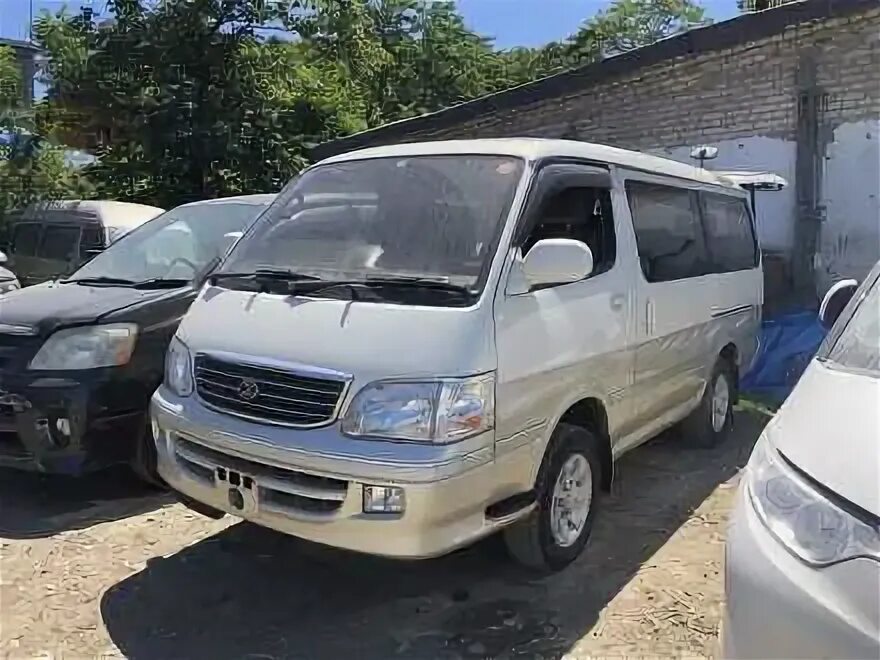 Дром приморский край мотоциклы. Toyota Hiace 2003 4x4. Дром Приморский край. Дром Красноярский край микроавтобусы. Как выглядит Тойота таурин Хайс 2003 года.