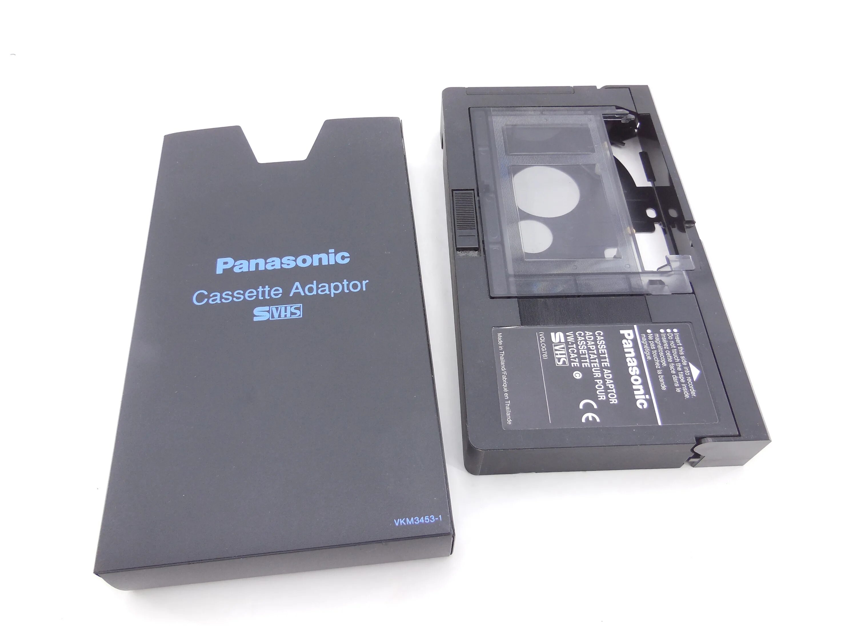 Адаптер vhs. Кассетный адаптер panasonic vw tca7e для видеокассет vhs-c. кассетный адаптер panasonic vw-tca7e. кассетный адаптер svhs-cvhs-c на vhssvhs. адаптер vhs-c на vhs panasonic.