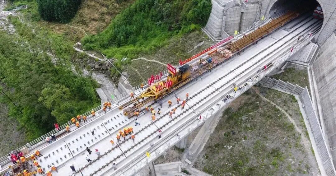 Строительство железных дорог мостов и тоннелей