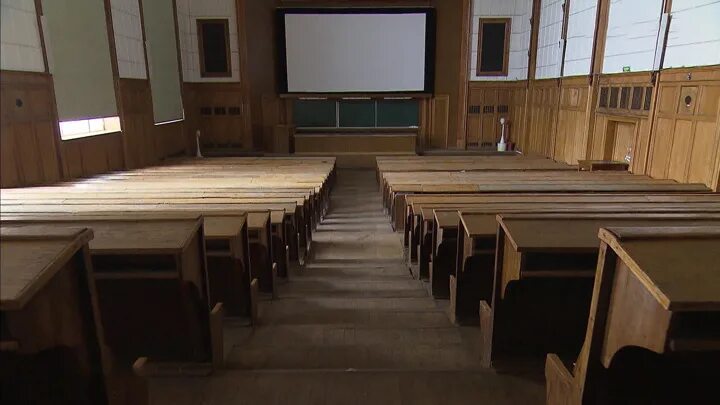 Здания похожие на мгу в москве. Мгу фасад. Мгу имени ломоносова. Сталинский ампир мгу. В ломоносова.