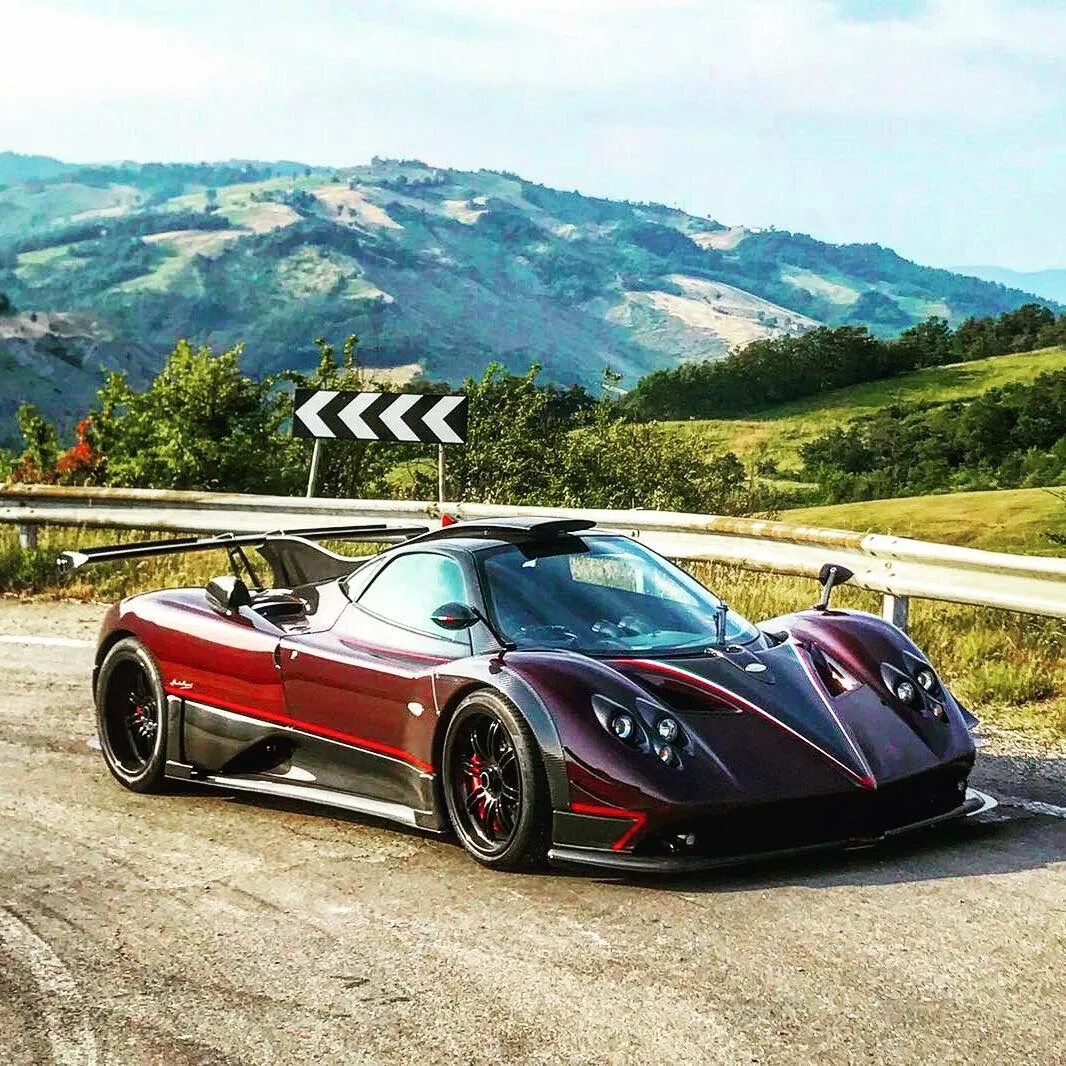 Новая зонда. Пагани Zonda. Машина Pagani Zonda. Pagani Zonda z. Суперкар Pagani Zonda.