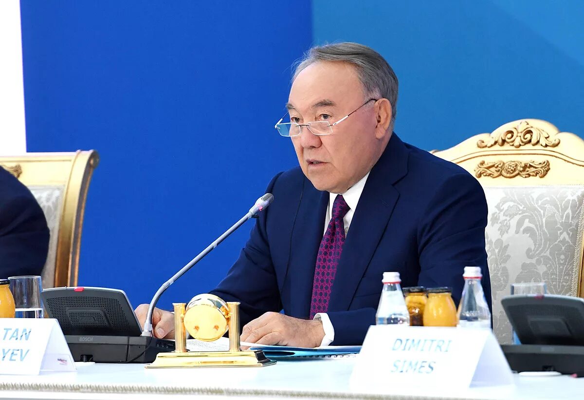 Казахстан нурсултан назарбаев. Назарбай назарбаев. Нурсултан назарбаев. Нурсултан назарбаев 1991. Назарбаев 1991.