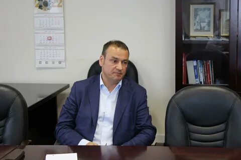 Бывший директор