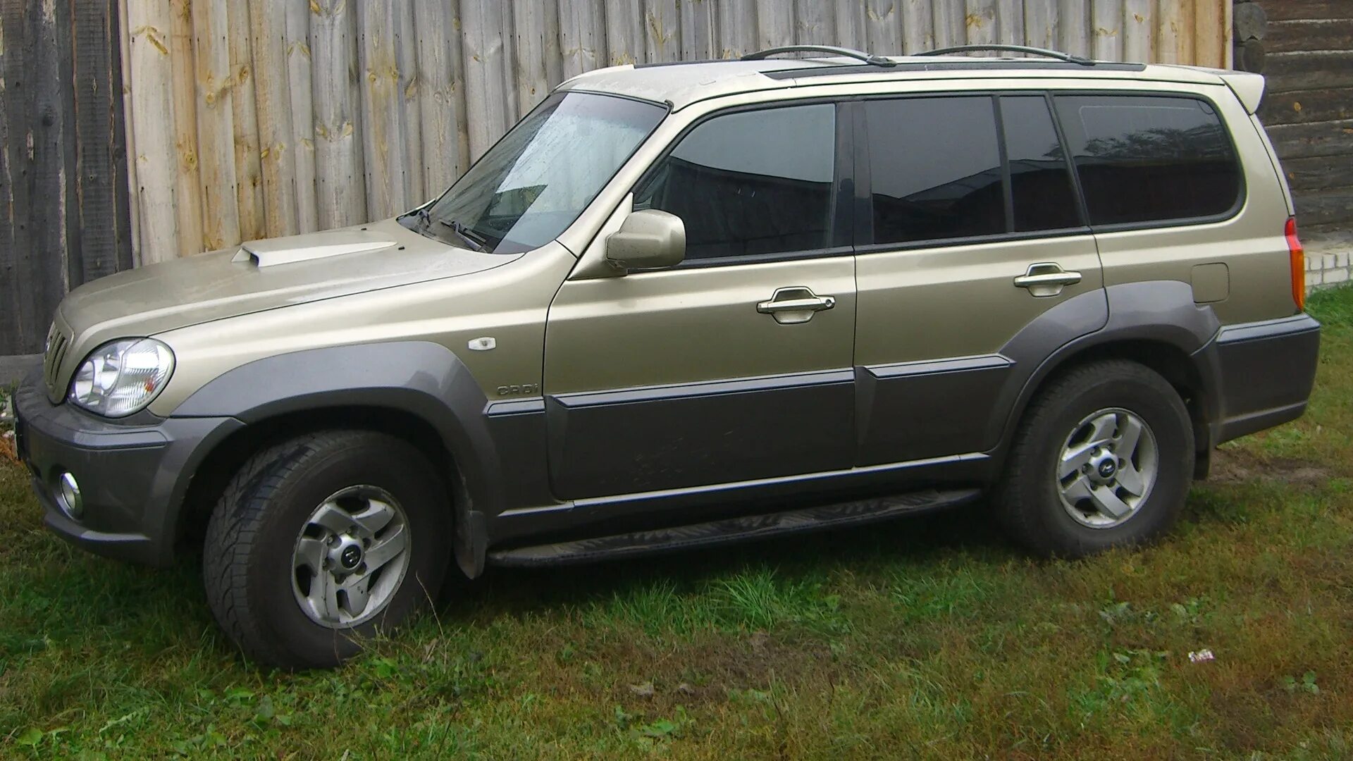 Таракан 2. Hyundai terracan 2022. Хендай терракан 2004. Хендай терракан черный. Hyundai terracan 2004.