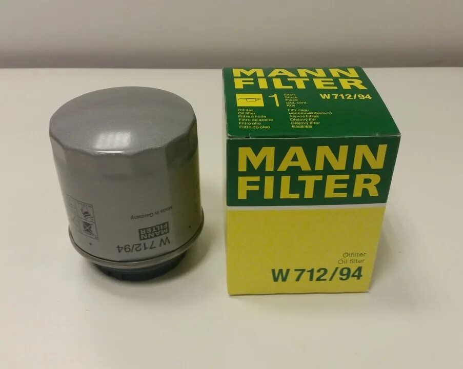 Масляной фильтр Volkswagen Polo 712 94. Масляный фильтр для Шкода Рапид Mann Filter. Фильтр масляный Манн на Фольксваген поло 1.6. Масляный фильтр Mann Шкода Рапид.