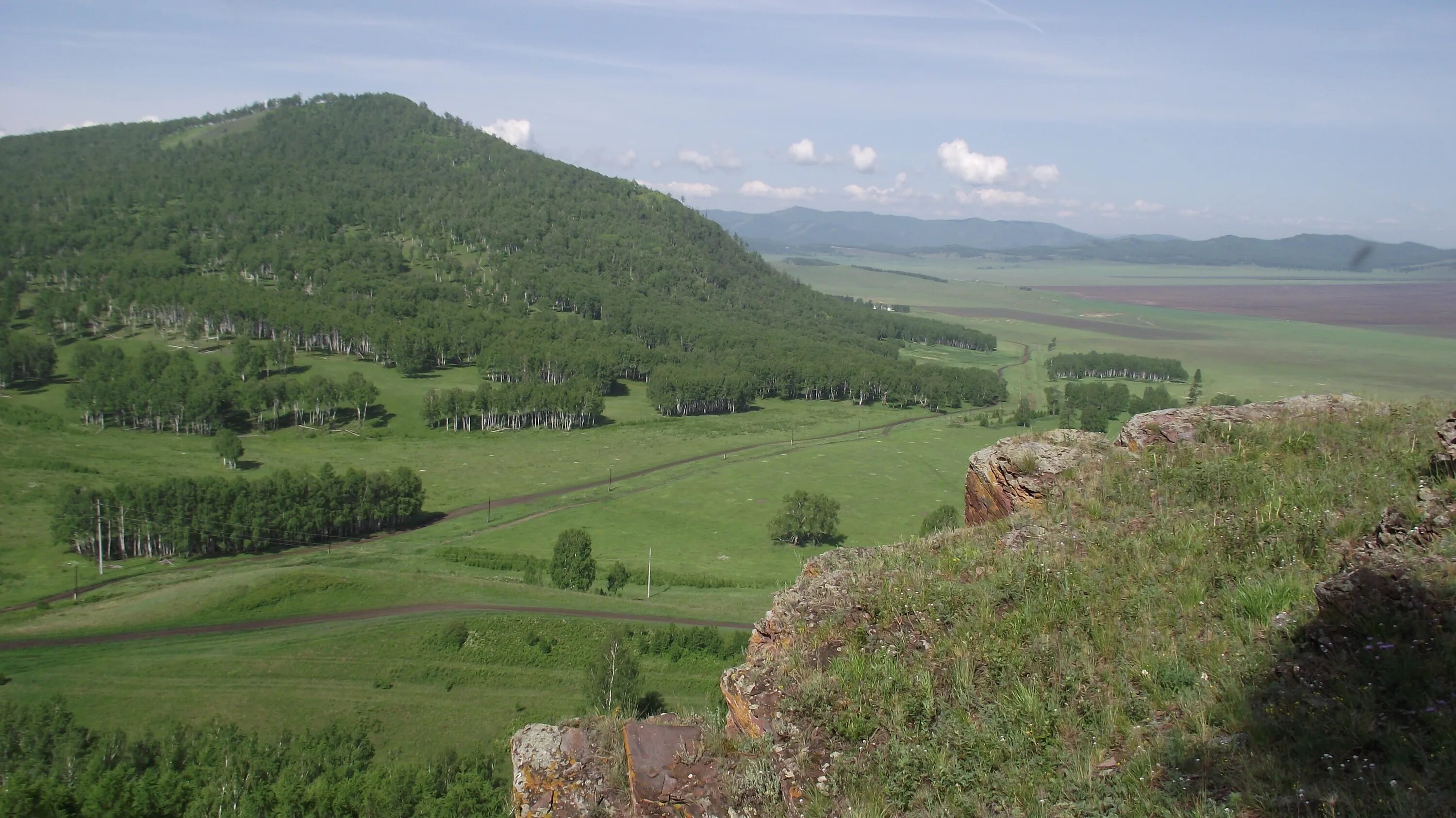 Турбаза томичка в хакасии. Село ефремкино. Школа ефремкино хакасия. Деревня июс хакасия. Село июс хакасия.