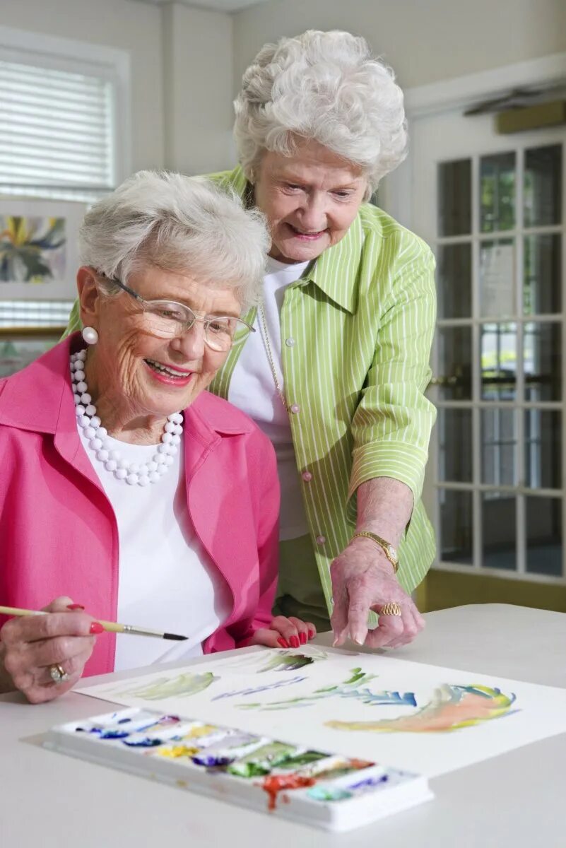 Развлечения для пожилых. Пожилые люди. Творчество для пенсионеров. Занятия для пожилых людей. Пожилой Возраст.