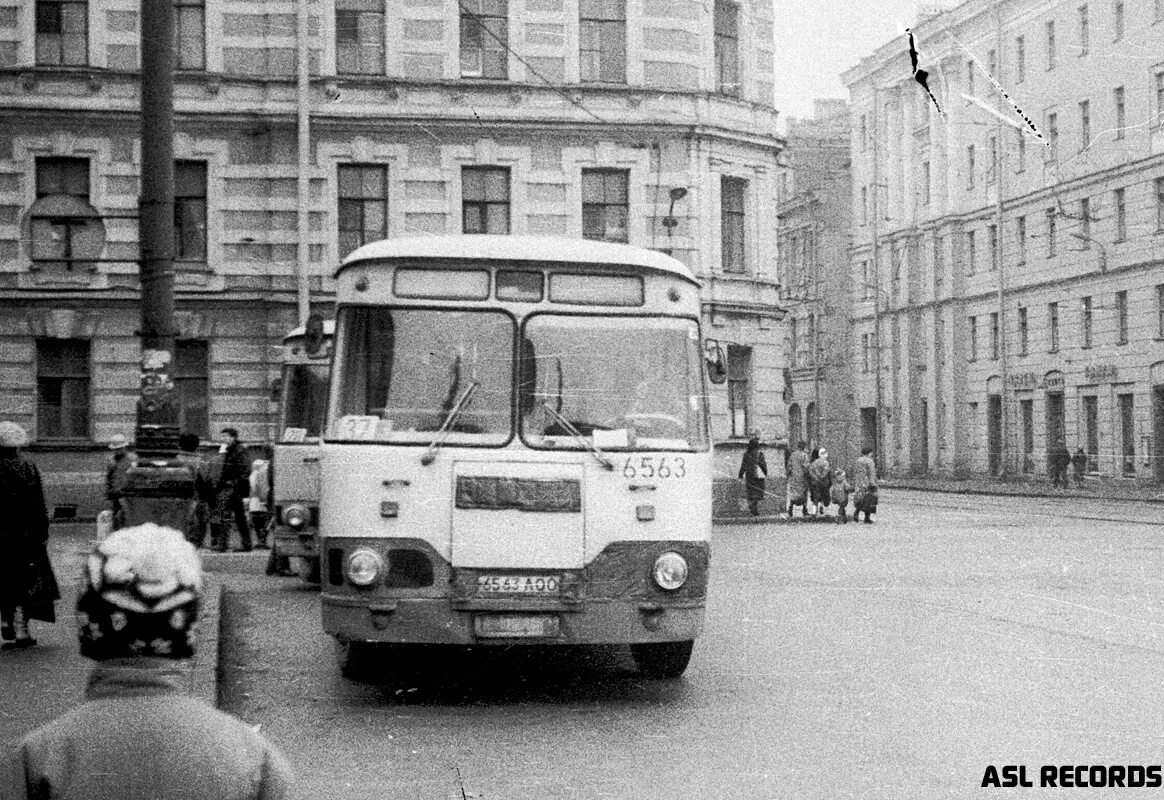 Старые автобусы в санкт петербурге
