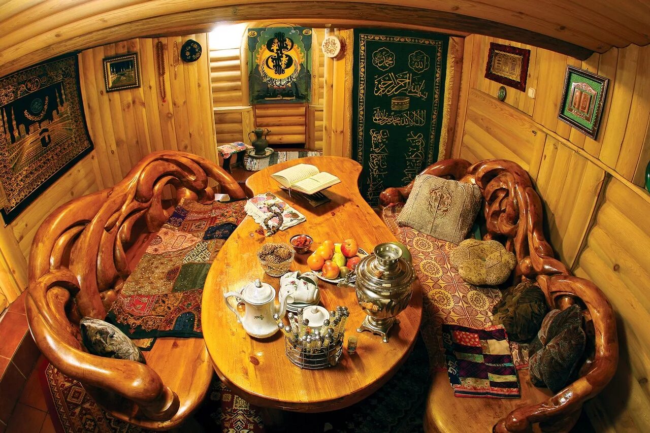 Необычные спальни. Буддизм тхеравада храм. Институт биоорганической химии им. Внутри также есть. Необычный интерьер.